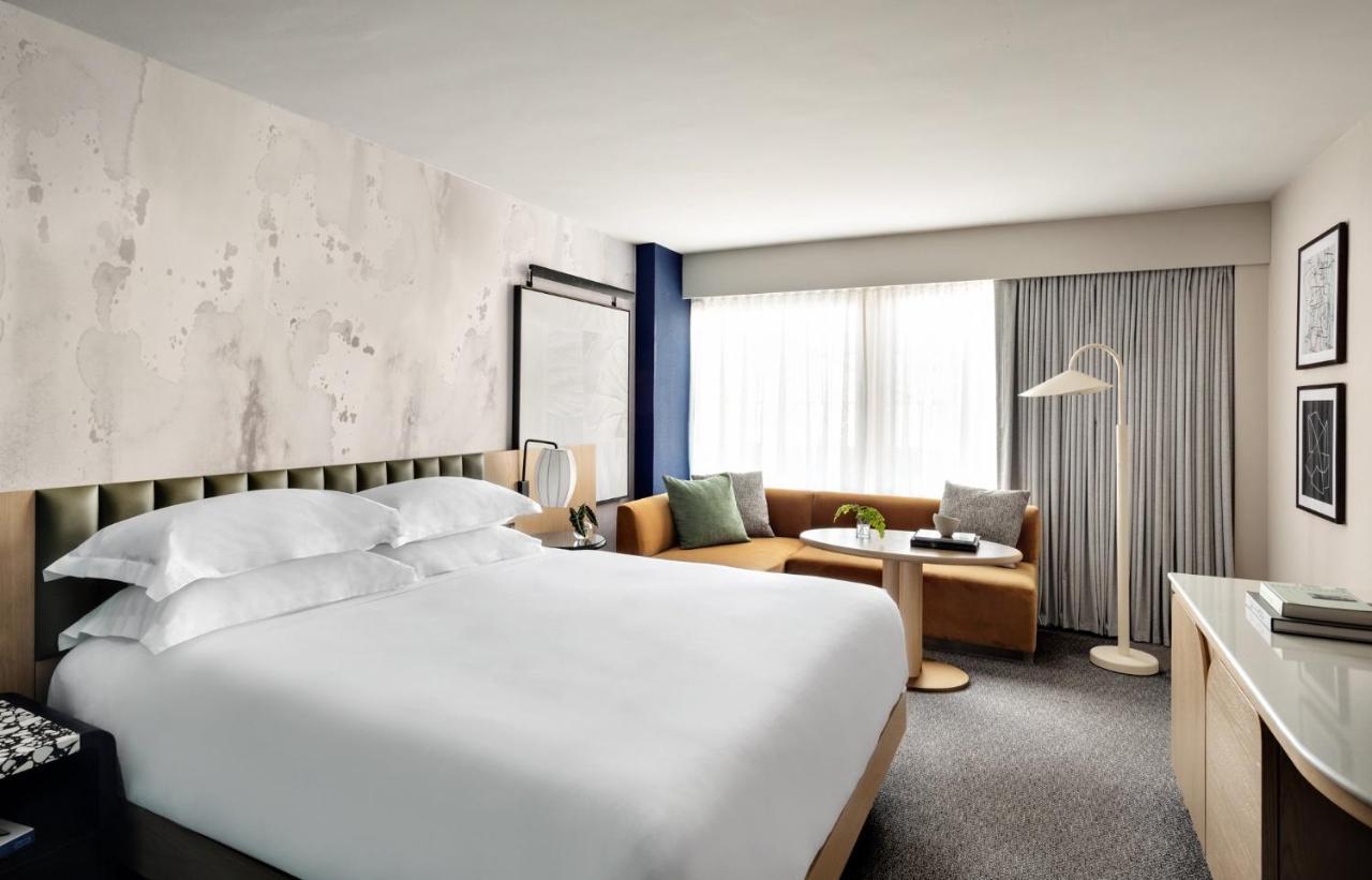 Отель Kimpton Theta New York - Times Square By Ihg Экстерьер фото A guest room at the Hotel Zags