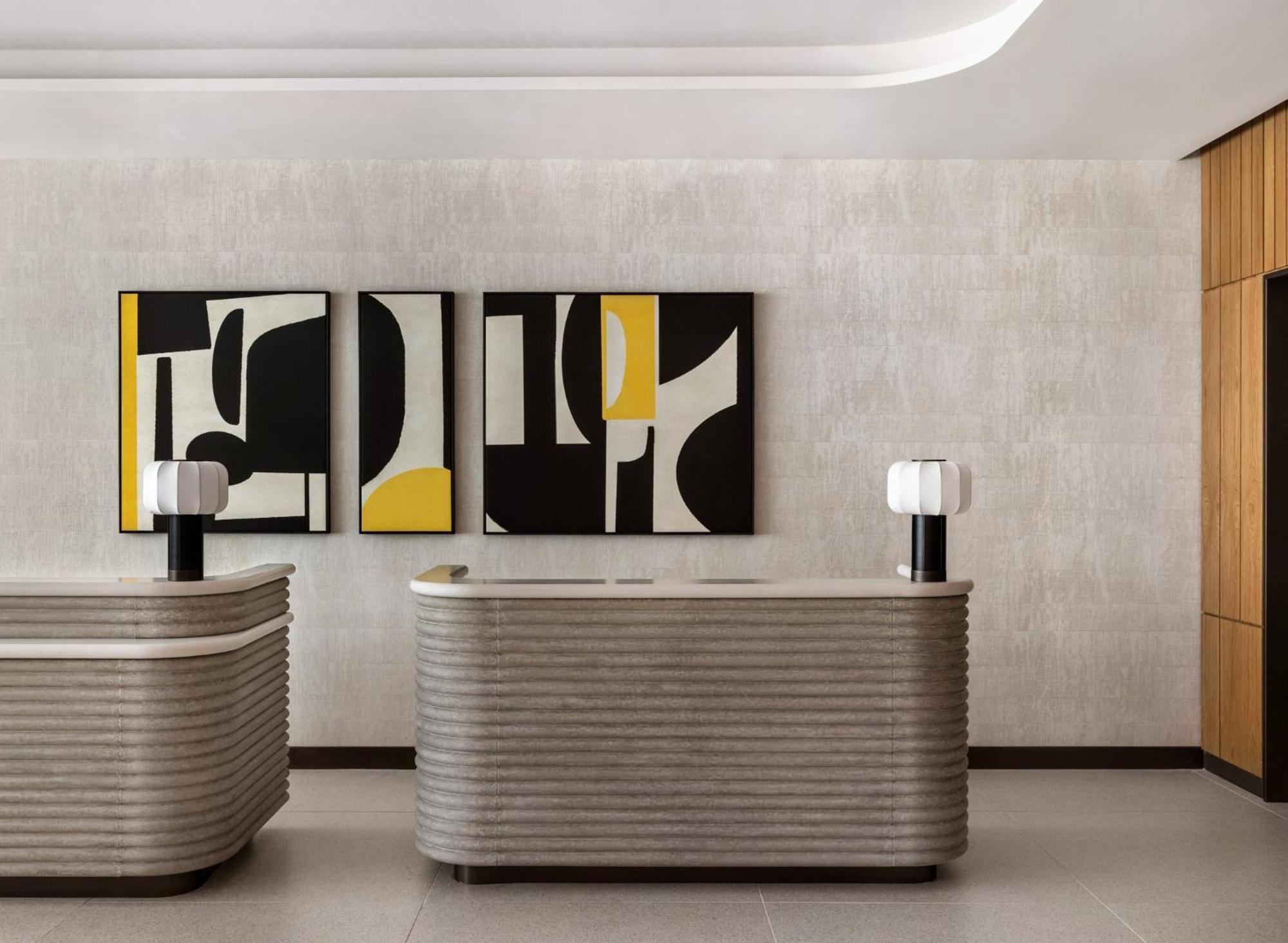 Отель Kimpton Theta New York - Times Square By Ihg Экстерьер фото The lobby of the hotel
