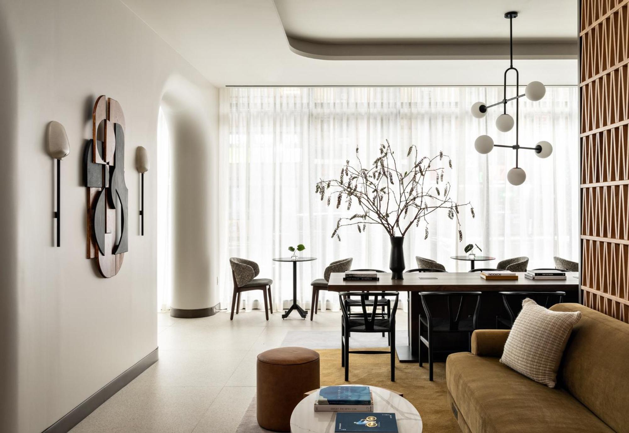 Отель Kimpton Theta New York - Times Square By Ihg Экстерьер фото Interior of a private house in London