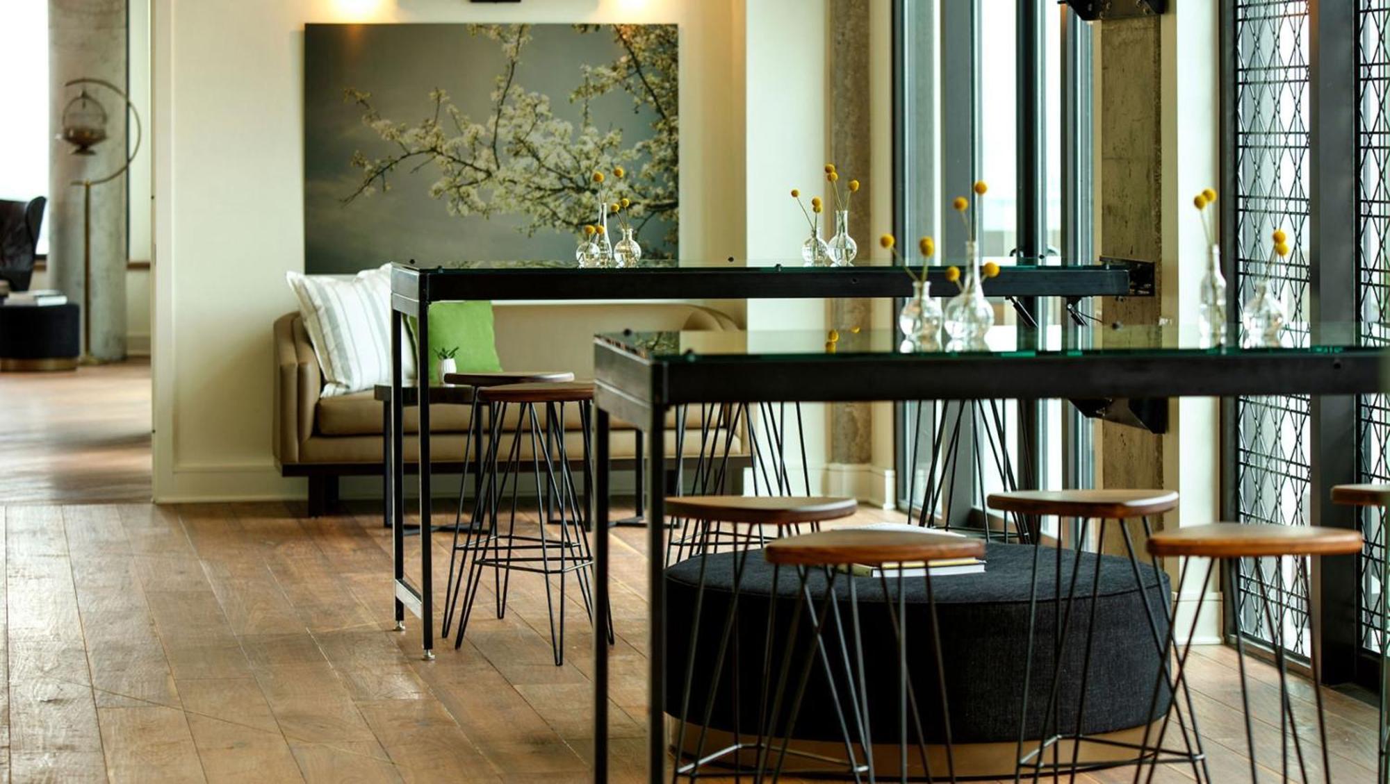 Отель Kimpton Theta New York - Times Square By Ihg Экстерьер фото